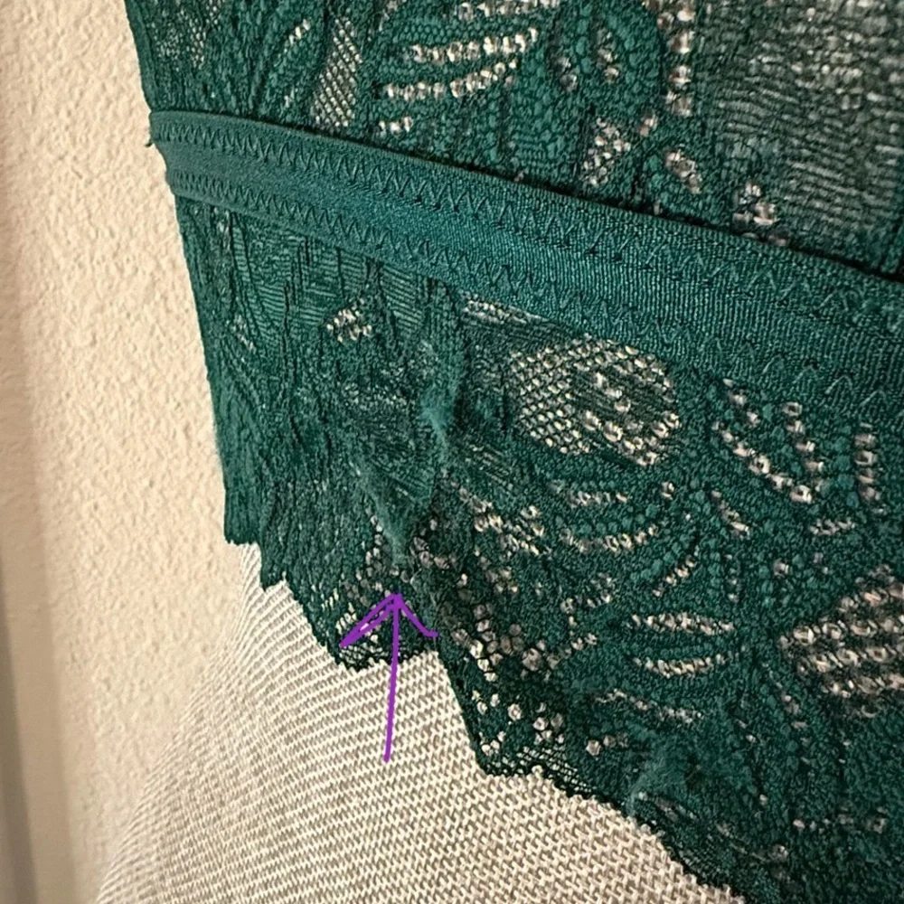 Auden Emerald Lace Bralette - M - Picture 8 of 8